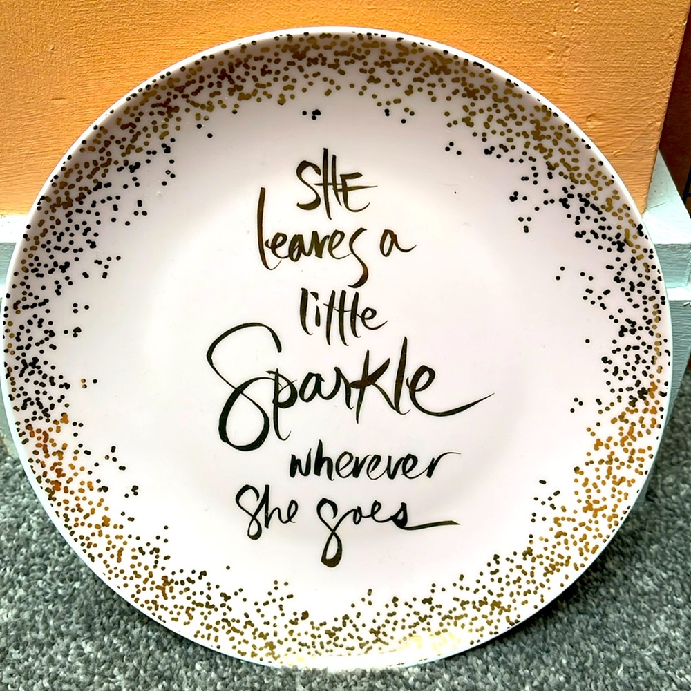 🐸 Pier 1 Imports “She leaves a little Sparkle wherever she goes” Porcelain Plate